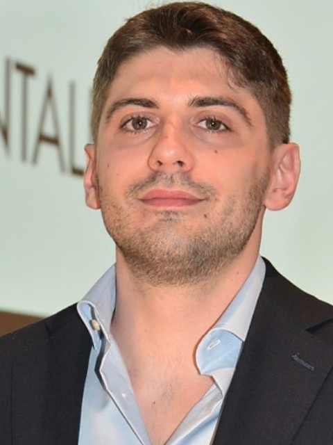 Stiven Molla, consulente finanziario